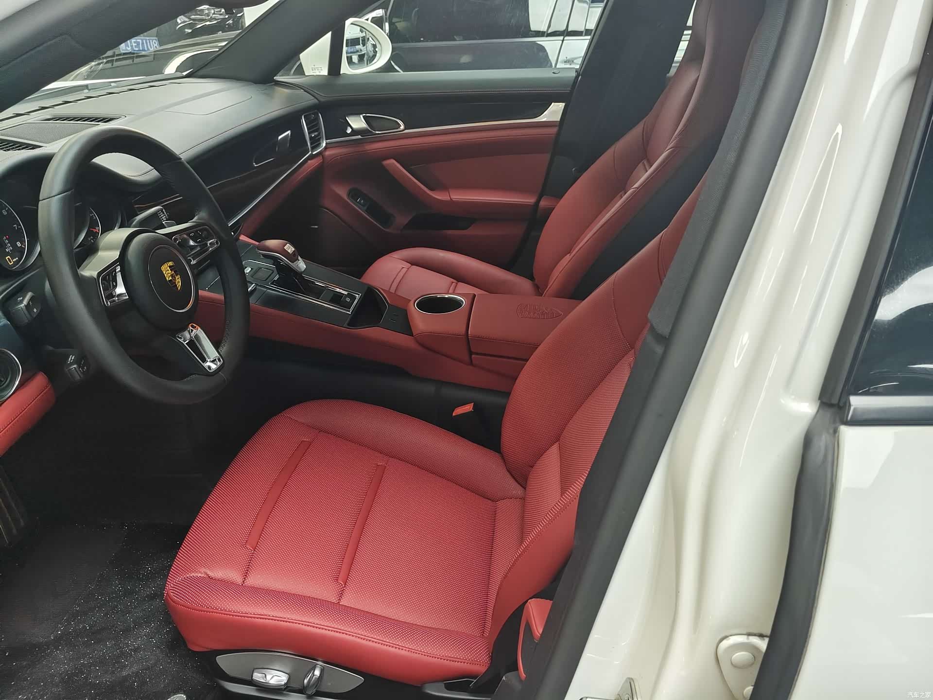 Porsche Panamera, 2015 все фото