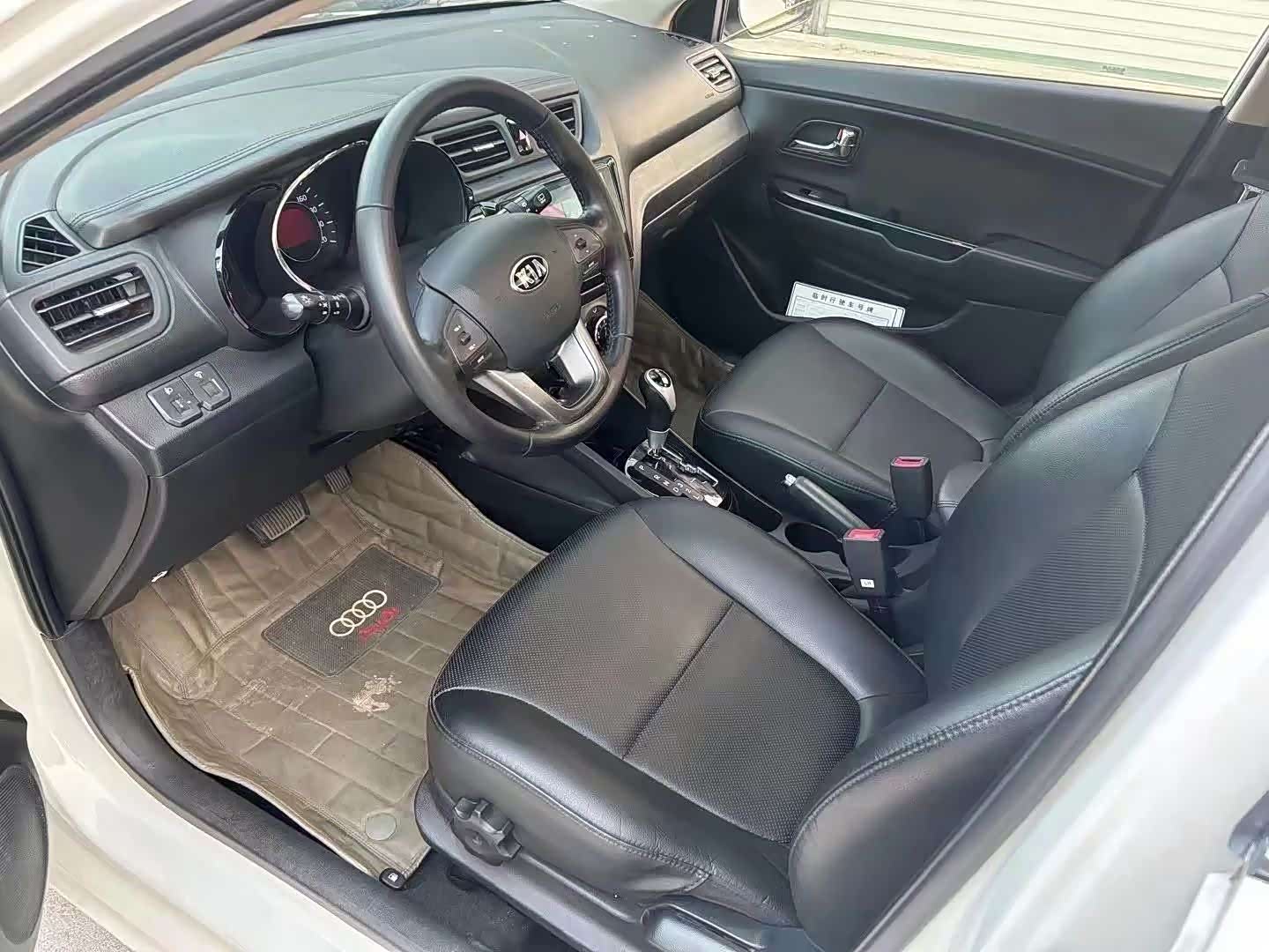 Kia K2, 2015 7