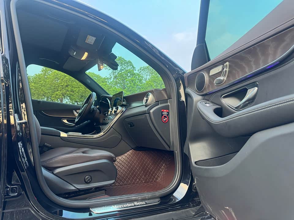 Mercedes-Benz GLC Mercedes-Benz GLC