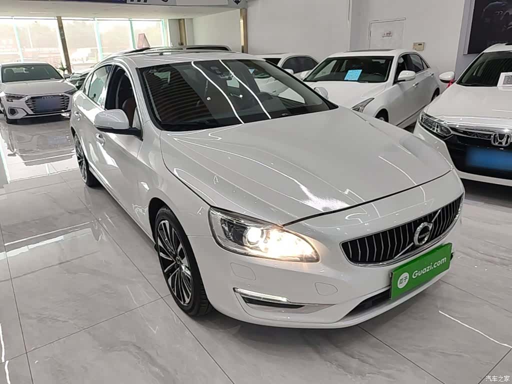Volvo S60, 2018 4