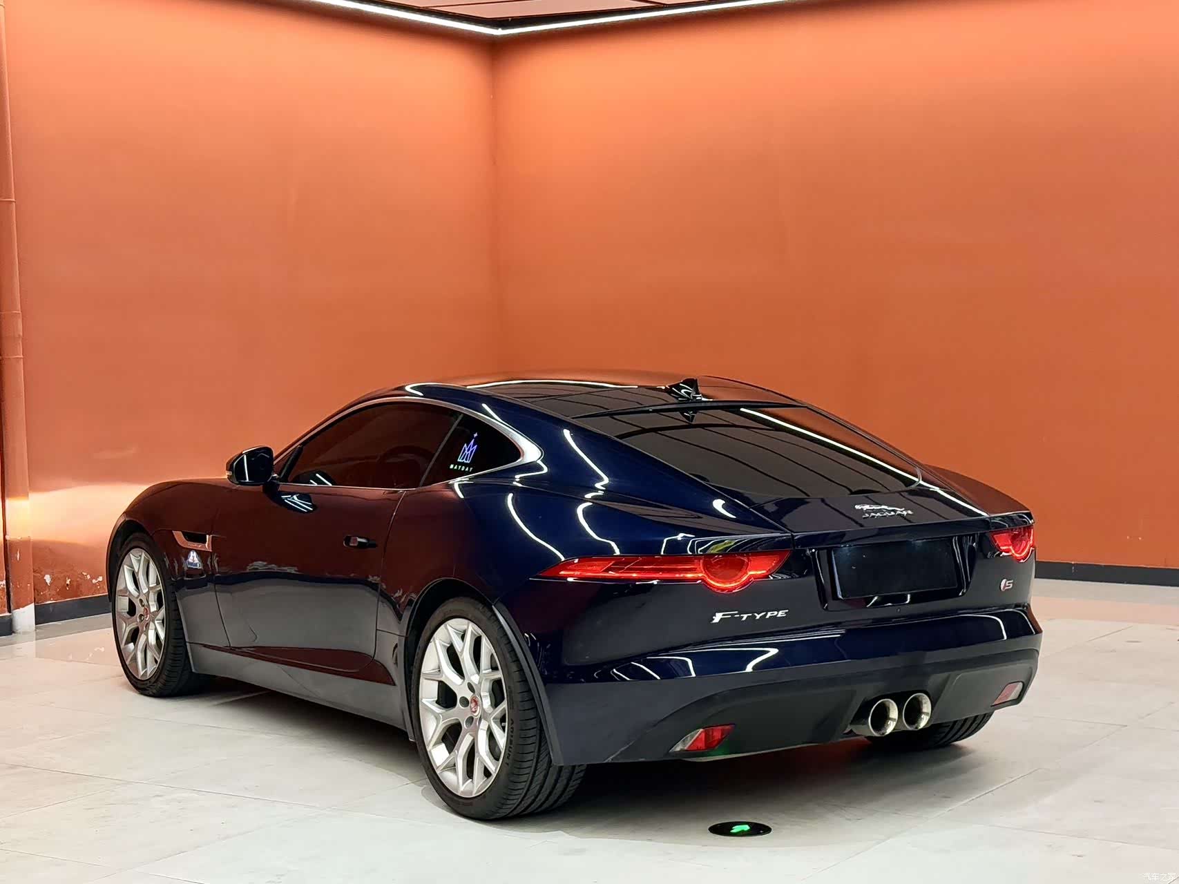 Jaguar F-TYPE, 2017 9