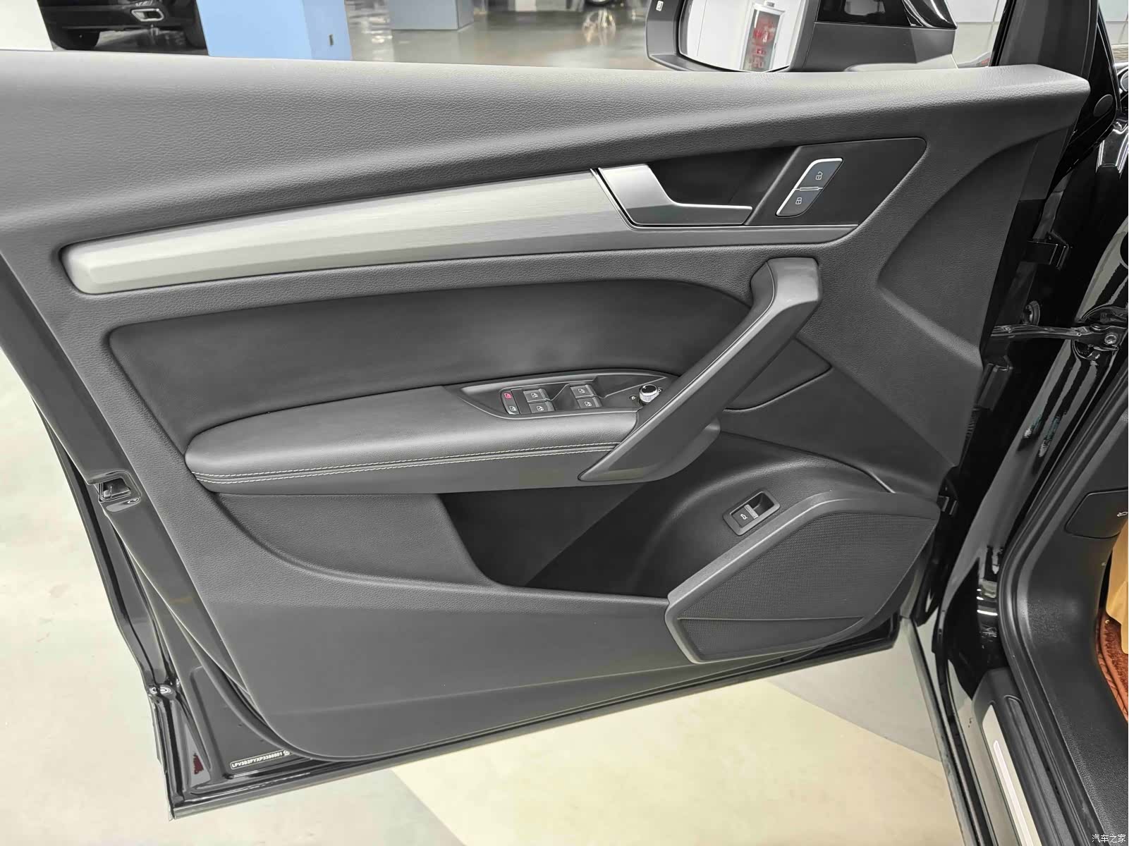 Audi Q5L, 2023 11