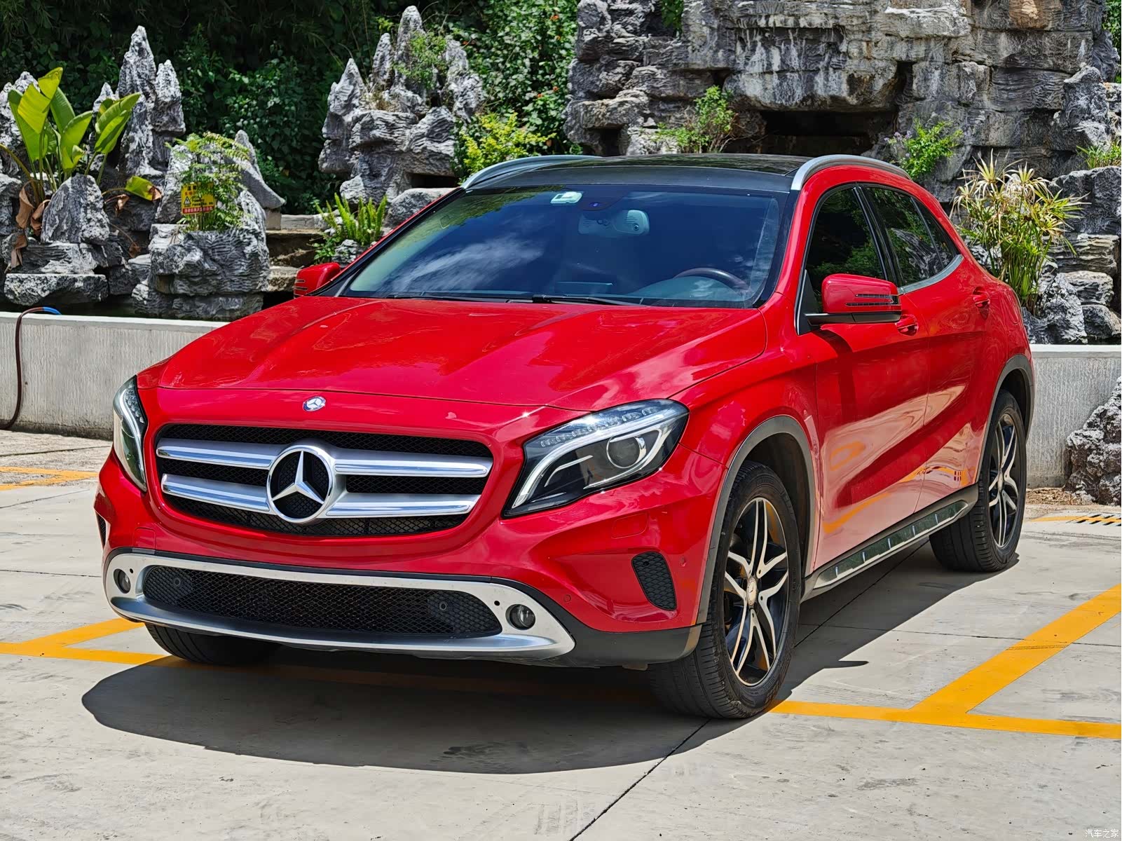 Mercedes-Benz GLA