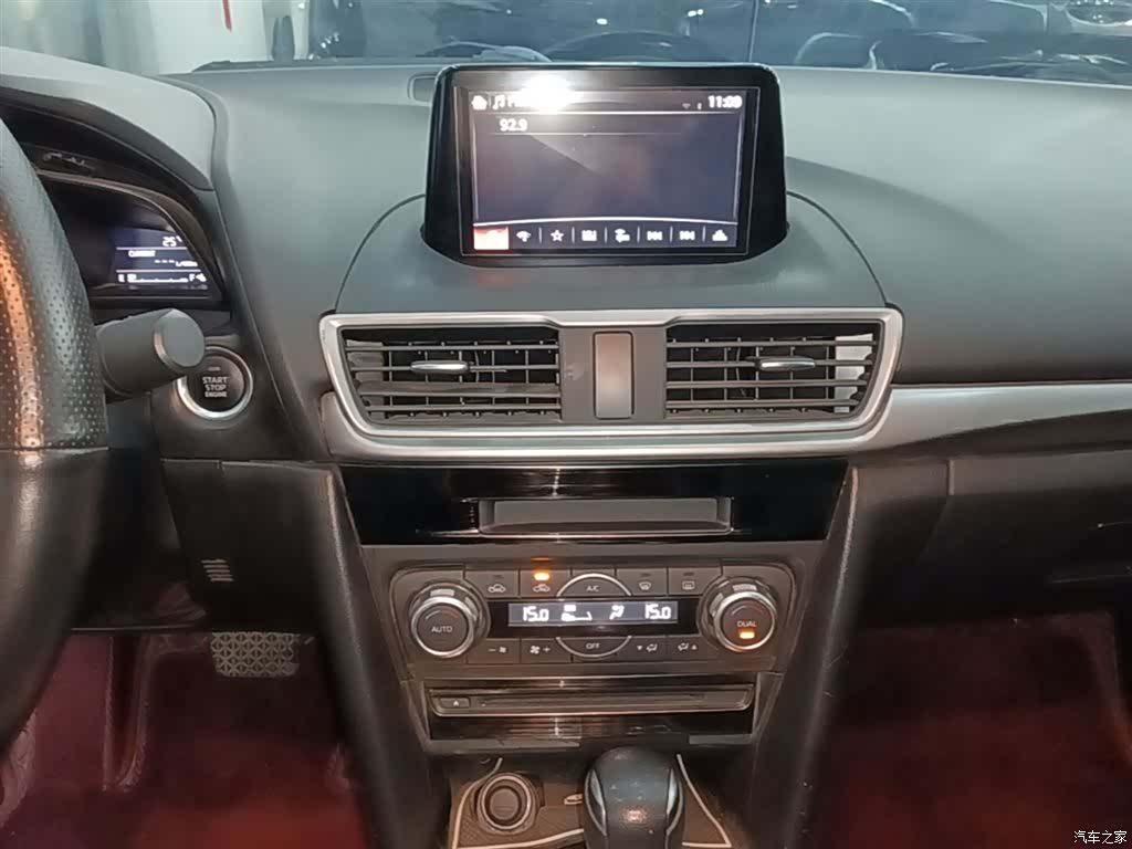 Mazda Mazda3, 2018 13