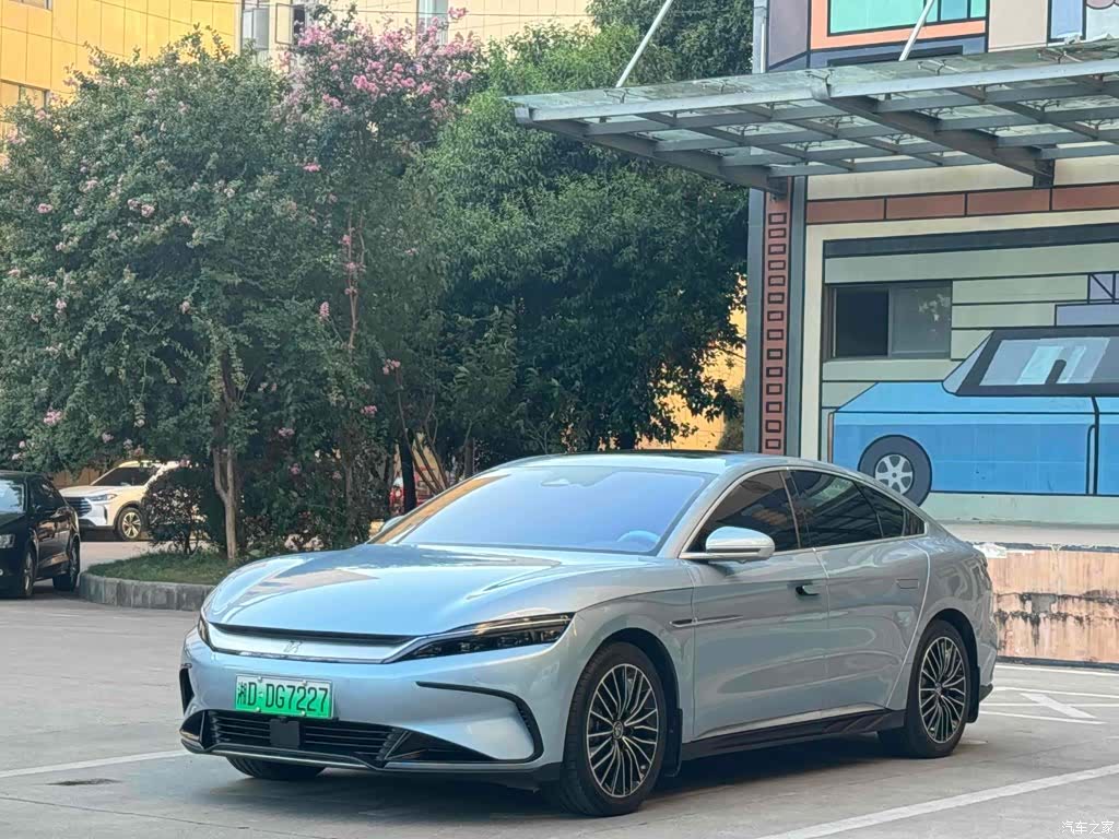 BYD Han, 2023 1