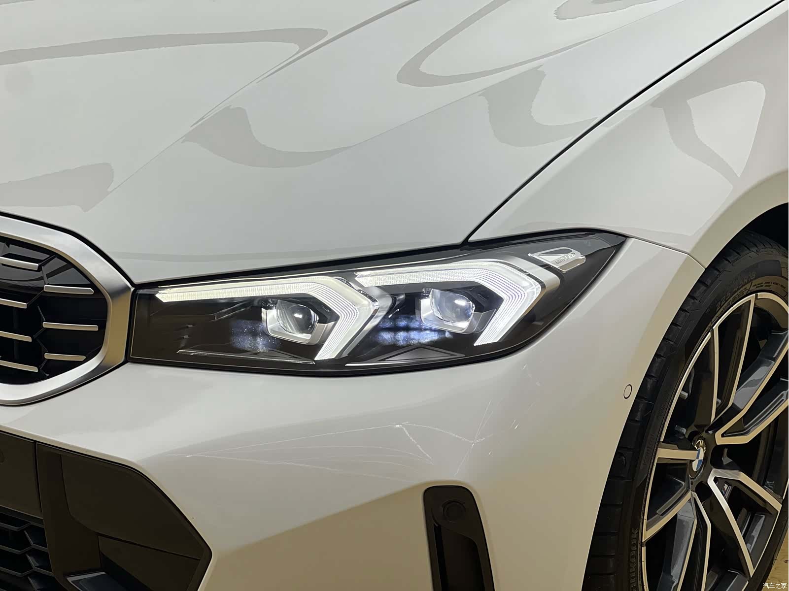 BMW 3 Series, 2022 все фото