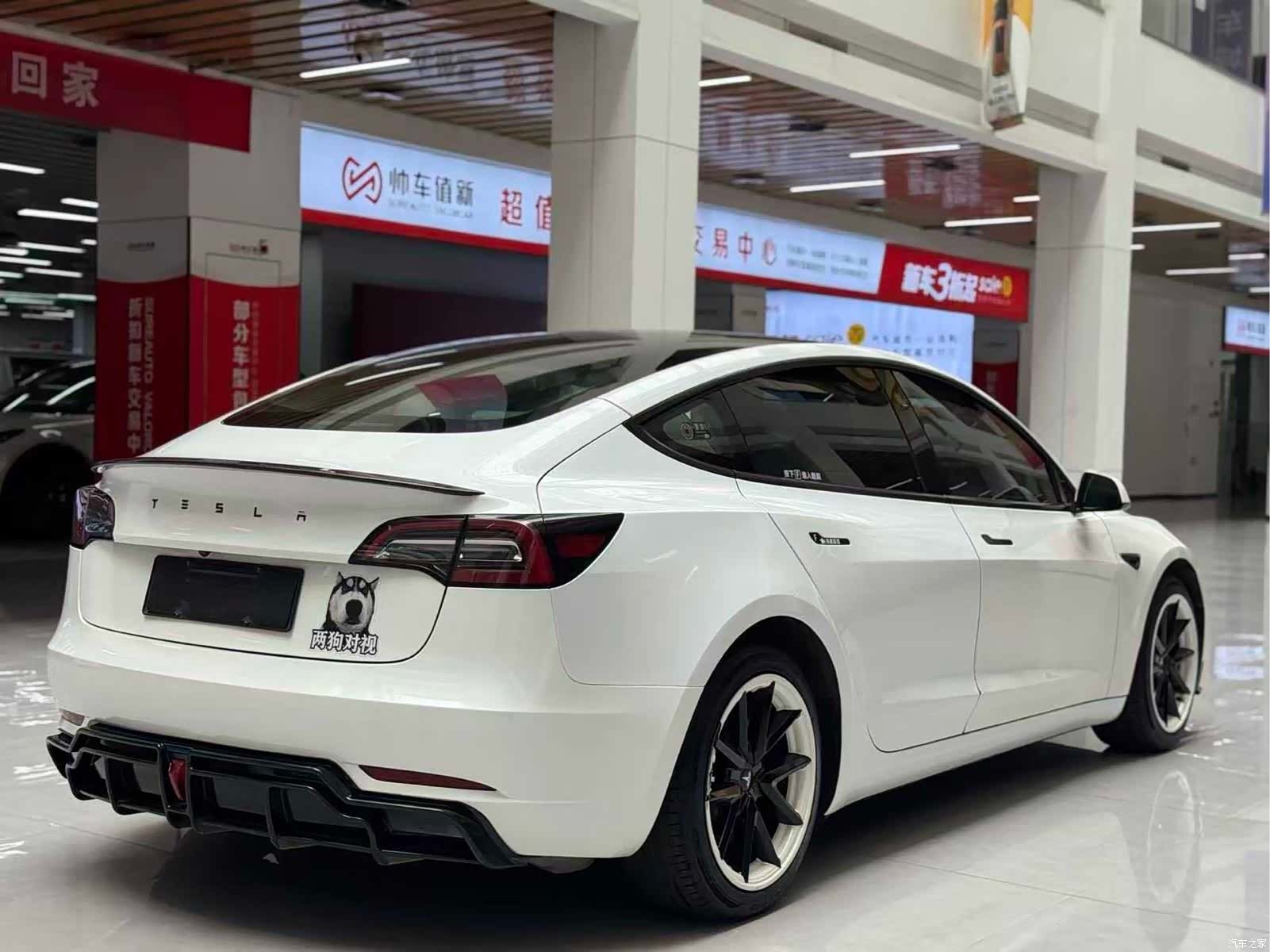 Tesla Model 3, 2022 все фото