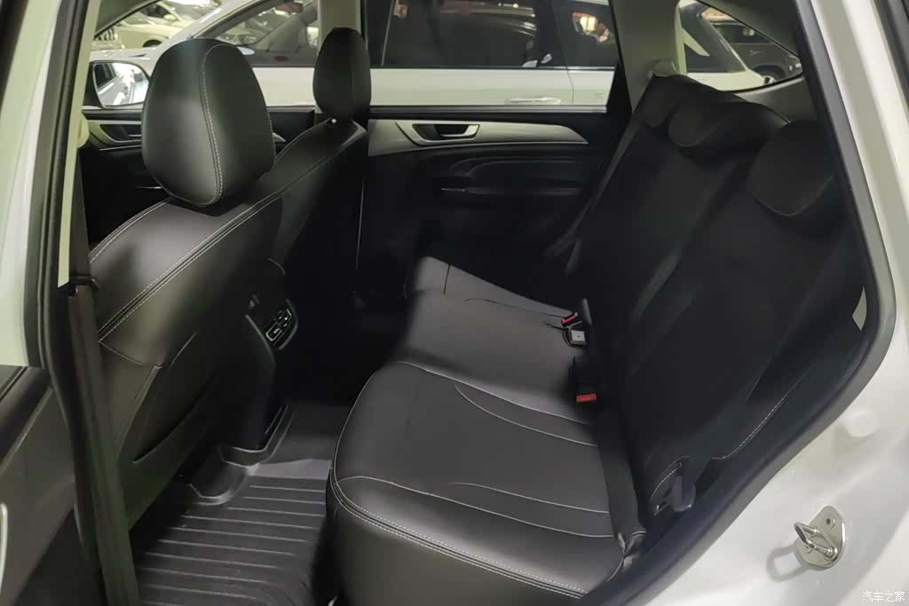 Haval M6, 2022 11