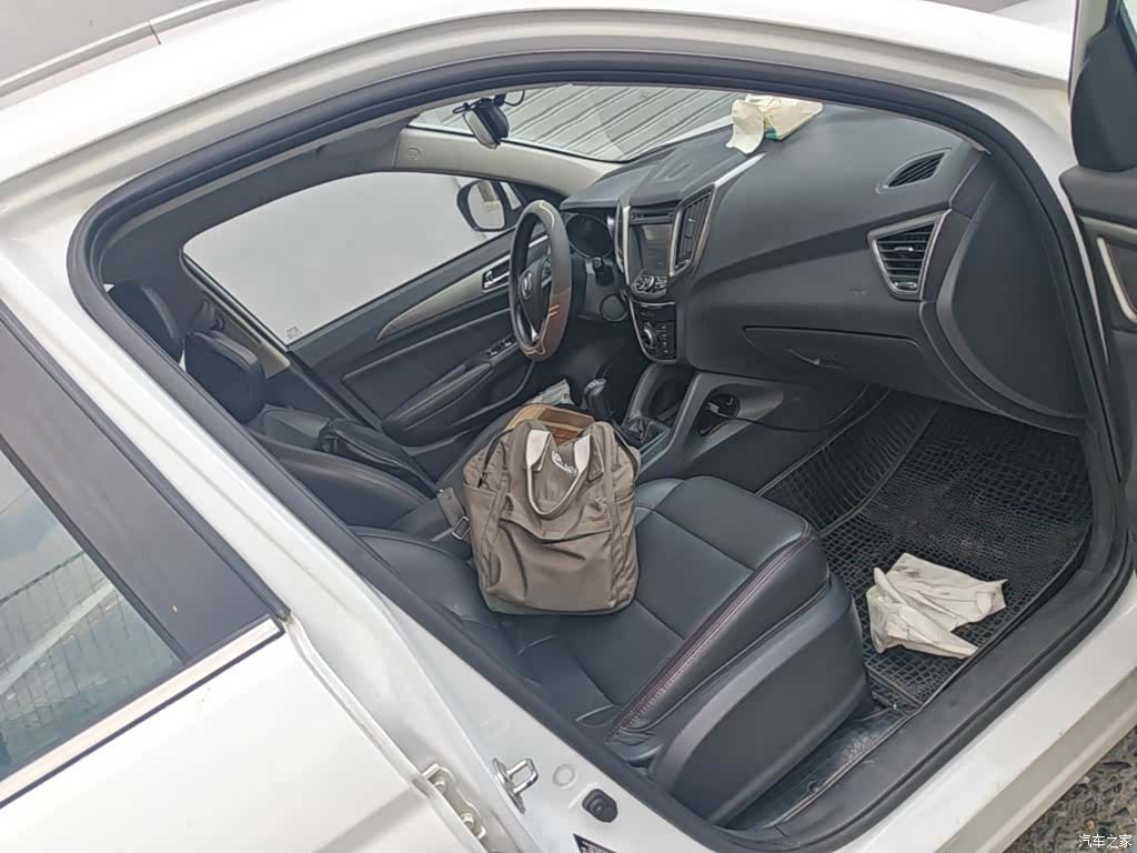 Changan CS75, 2015 11