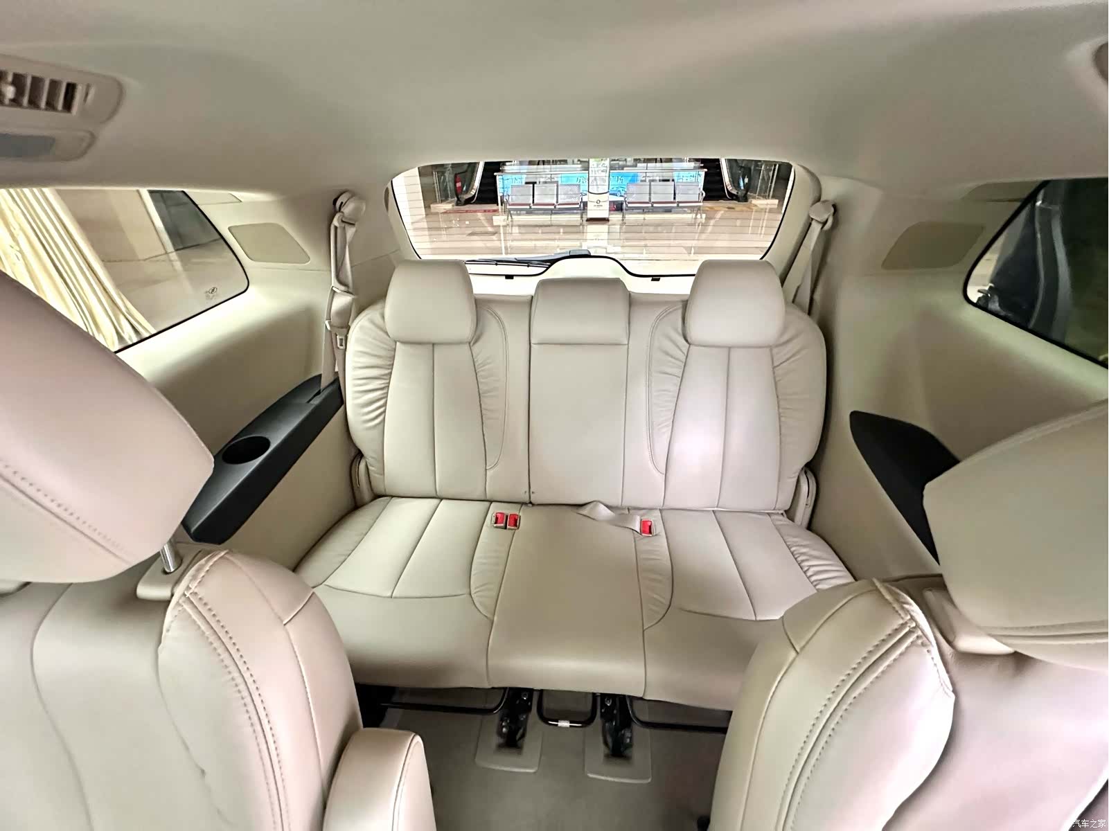 Buick GL8, 2016 12