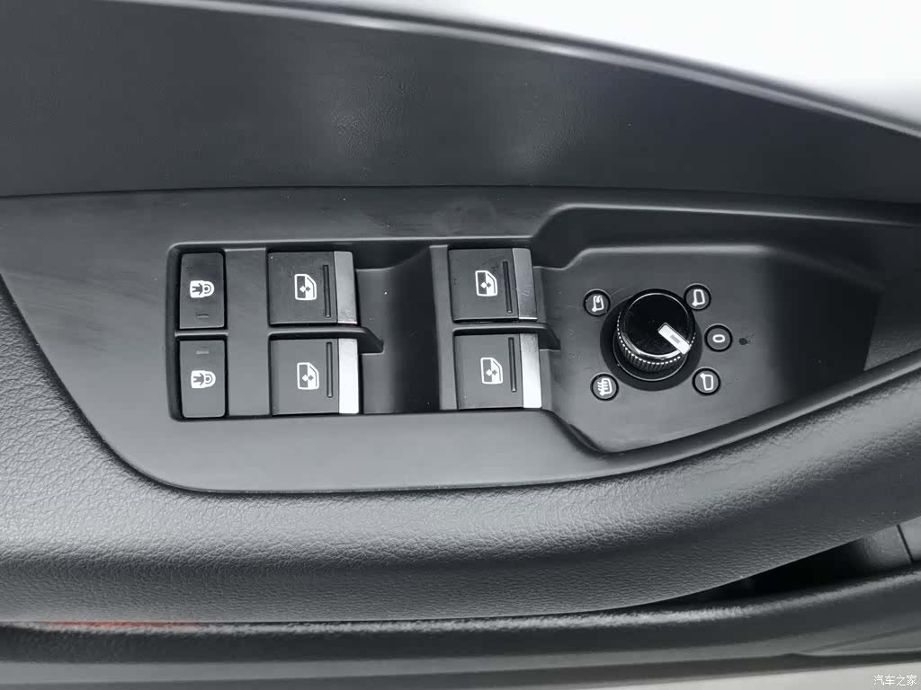Audi A6L, 2021 9