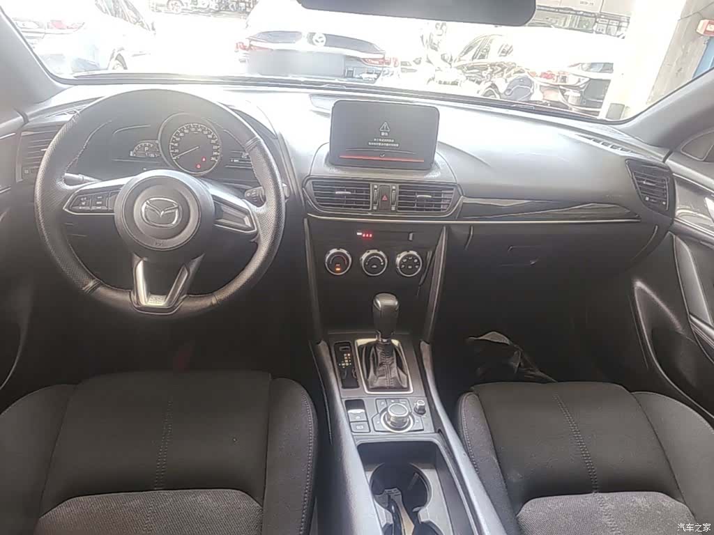 Mazda CX-4, 2020 10