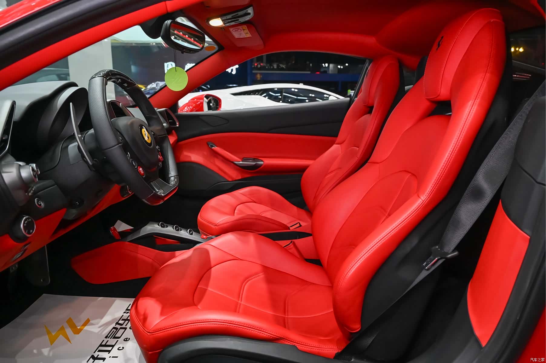Ferrari 488, 2016 10