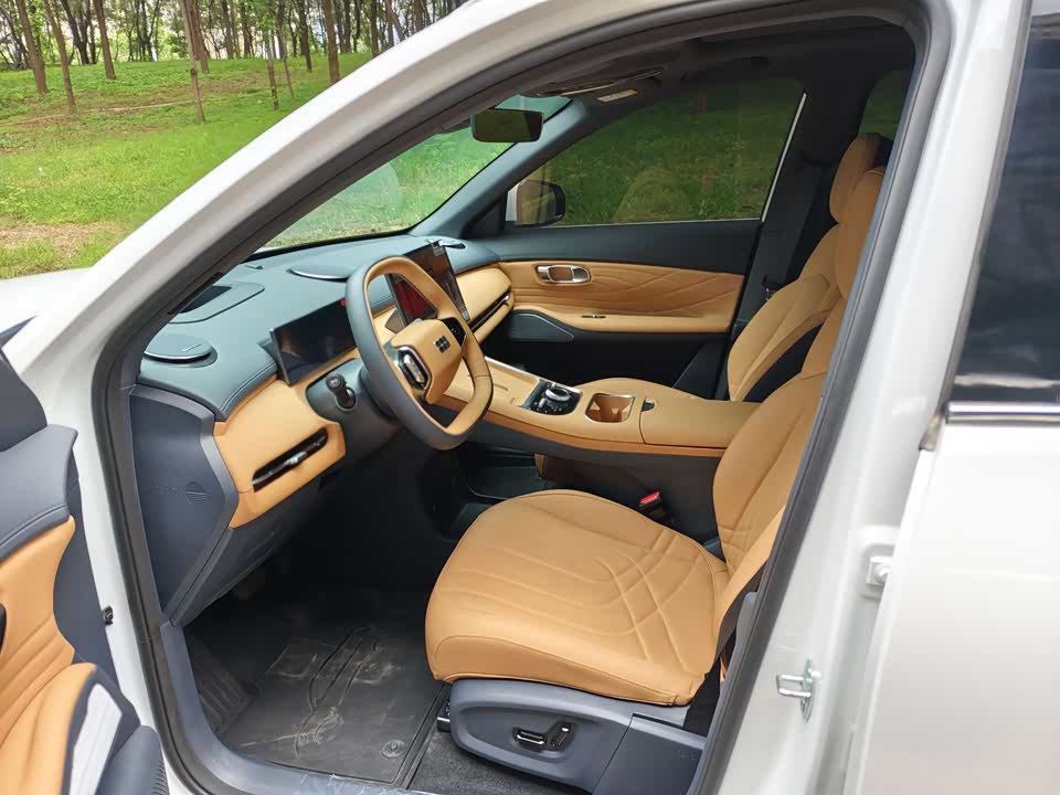 Geely Galaxy Galaxy Starship 7 EM-i