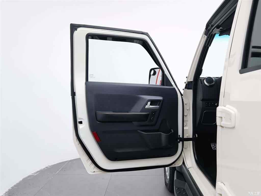 BAIC BJ40, 2018 8