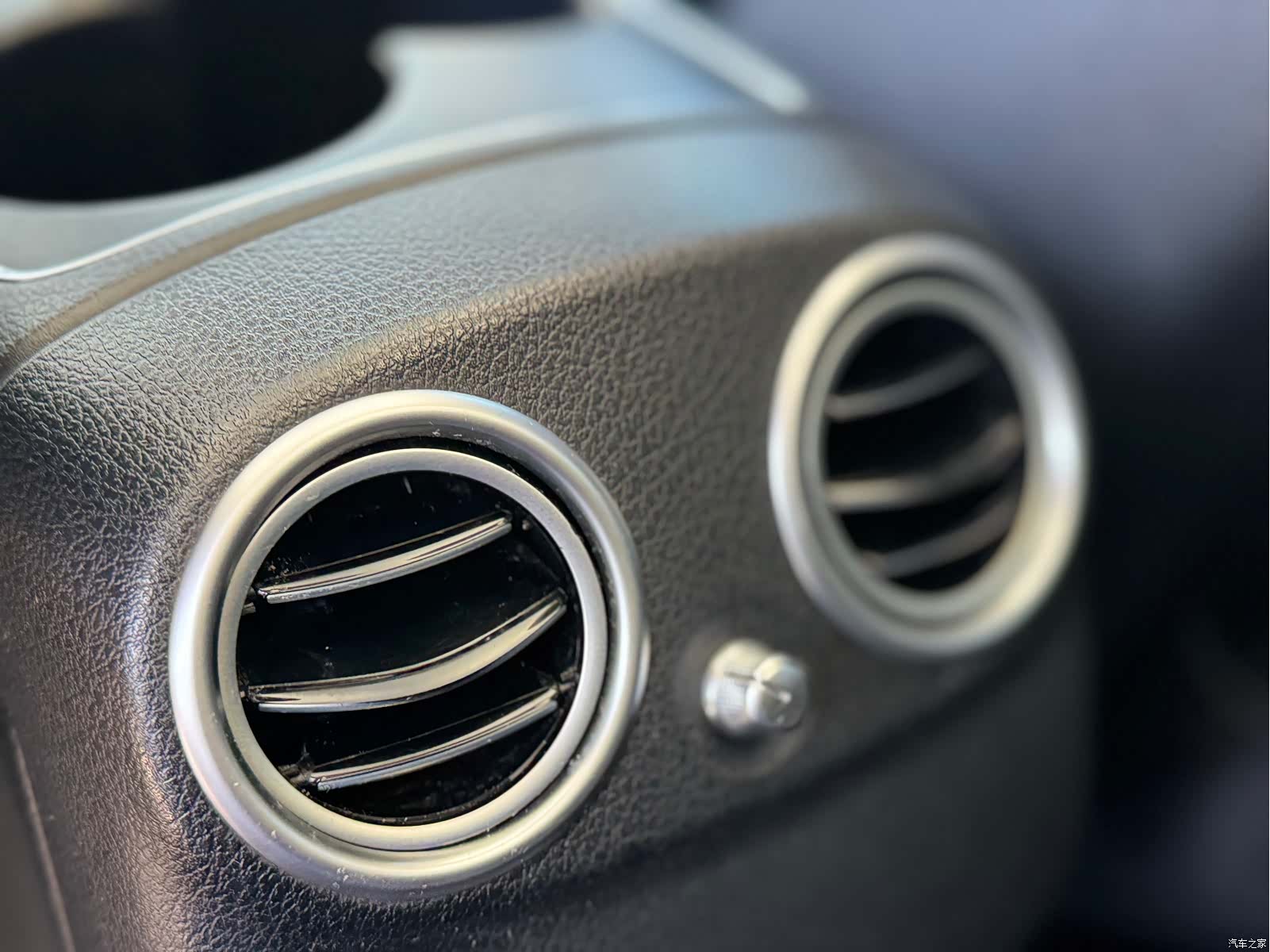 Mercedes-Benz E-Class, 2020 13