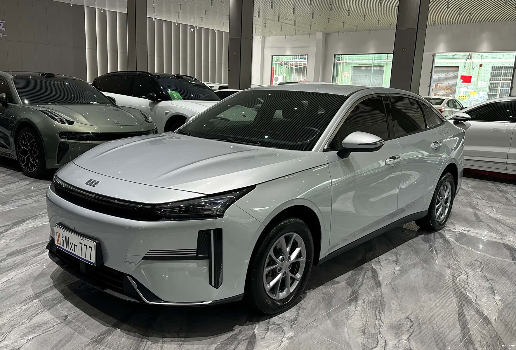 Geely Galaxy L6, 2025 1