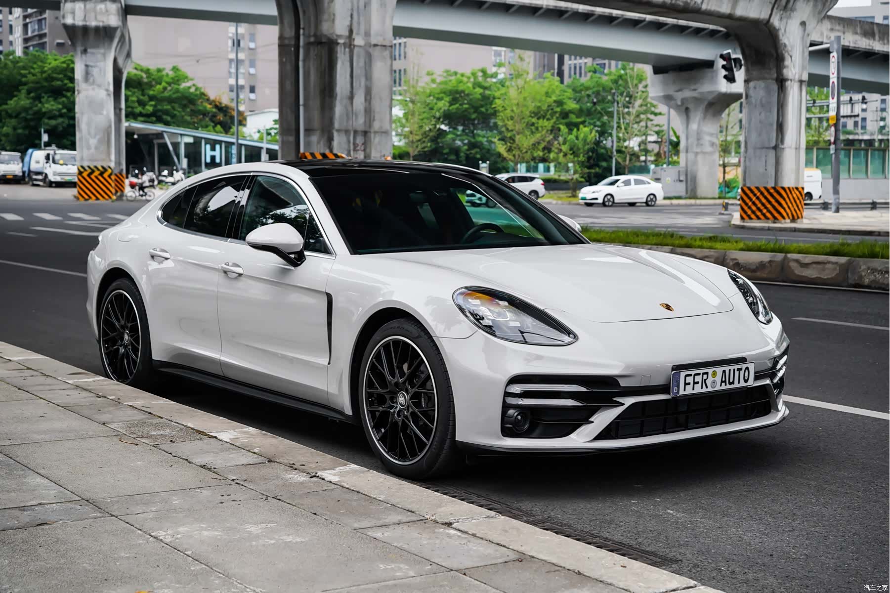 Porsche Panamera, 2018 14