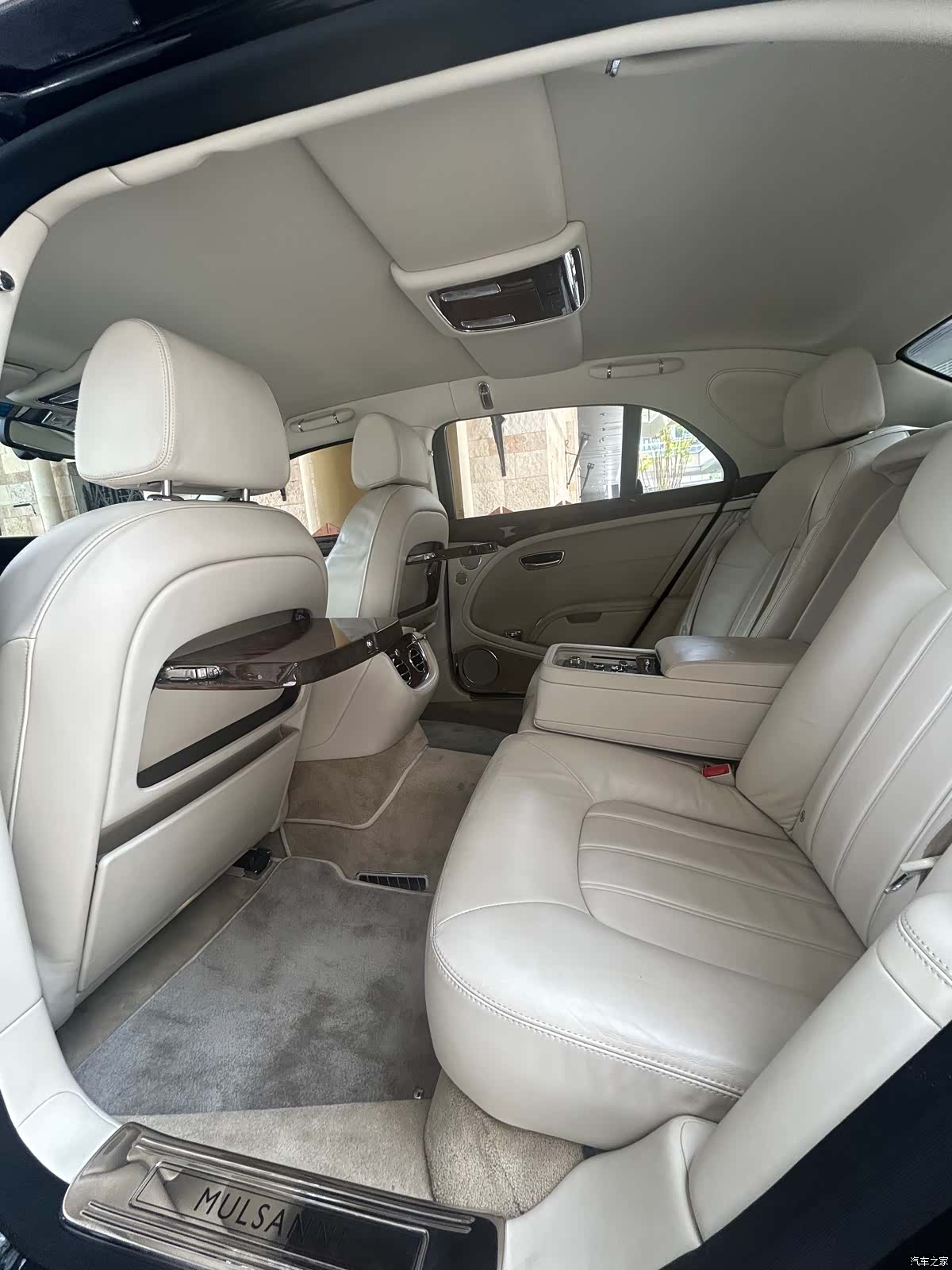 Bentley Mulsanne, 2012 10