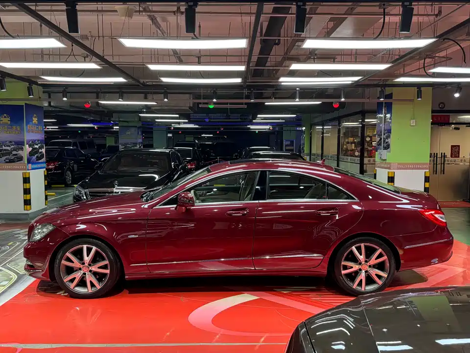 Mercedes-Benz CLS