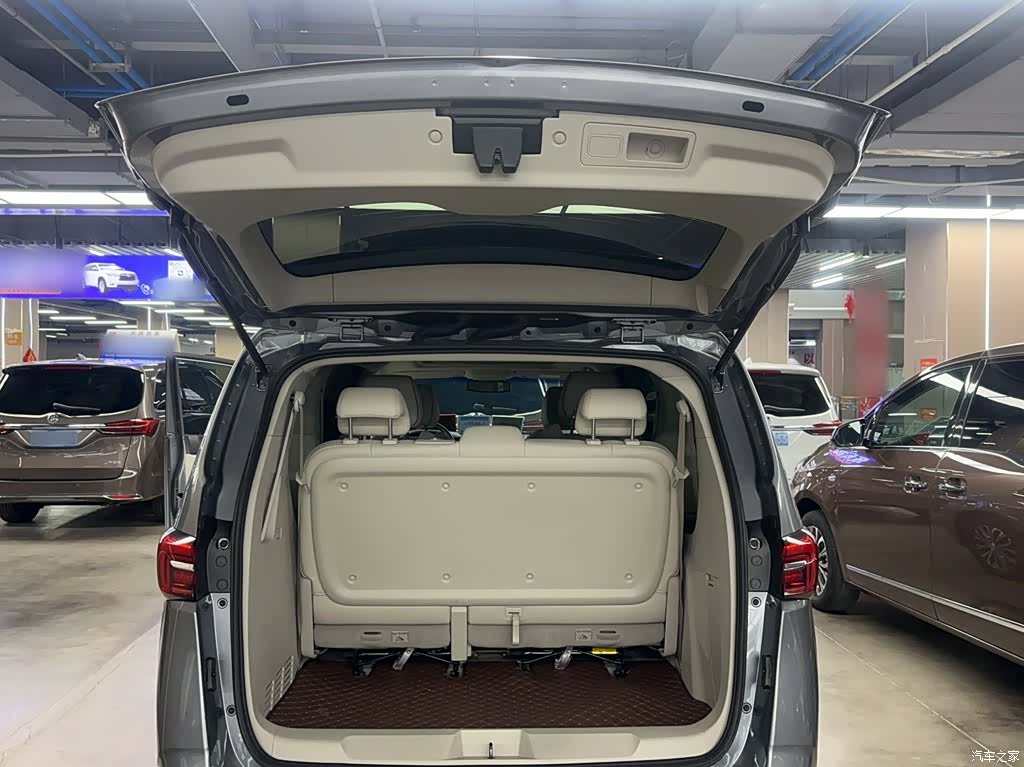 Buick GL8, 2021 13