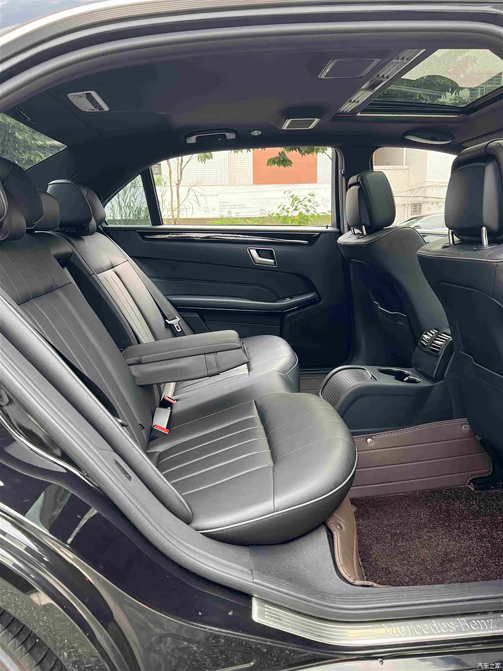 Mercedes-Benz E-Class, 2015 10