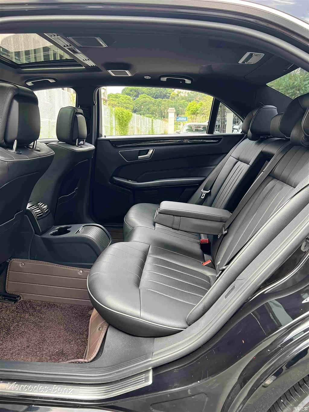 Mercedes-Benz E-Class, 2015 все фото