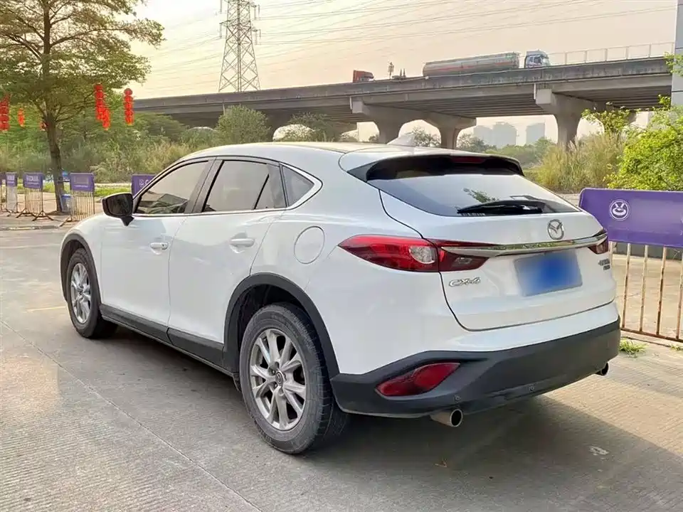 Mazda CX-4