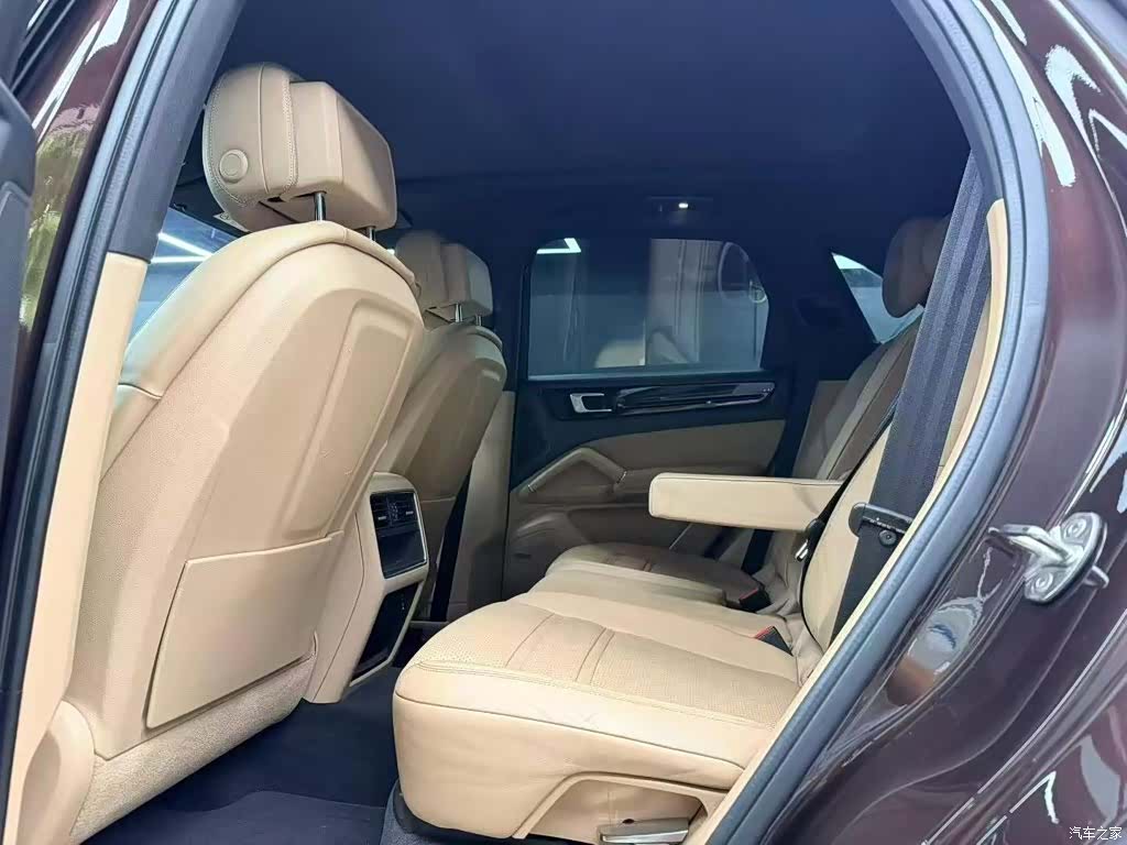 Porsche Cayenne, 2020 все фото