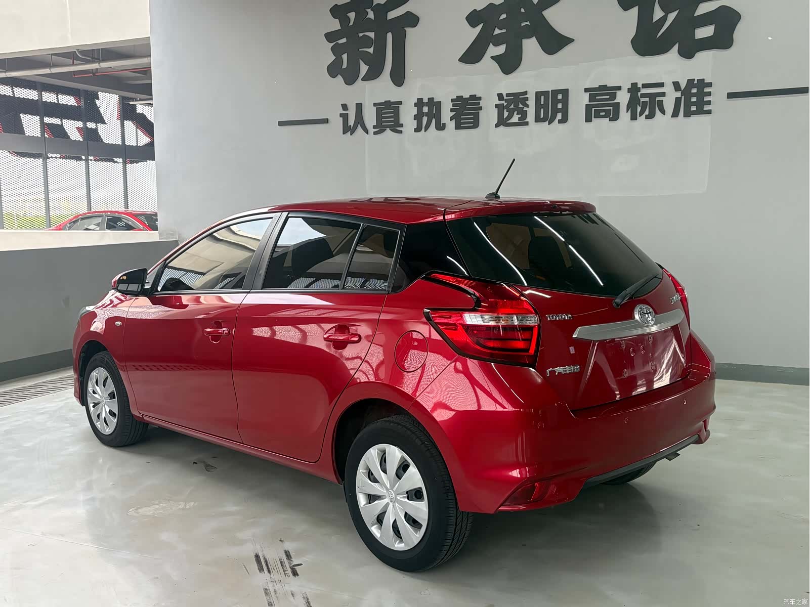 Toyota YARiS L, 2017 14