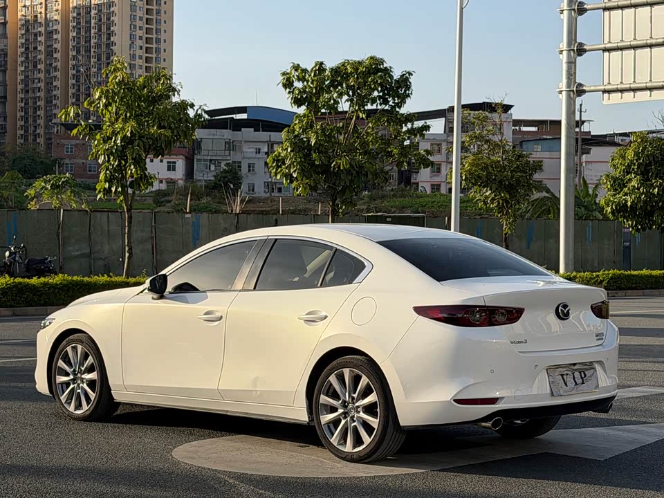 Mazda 3 Angkesaila