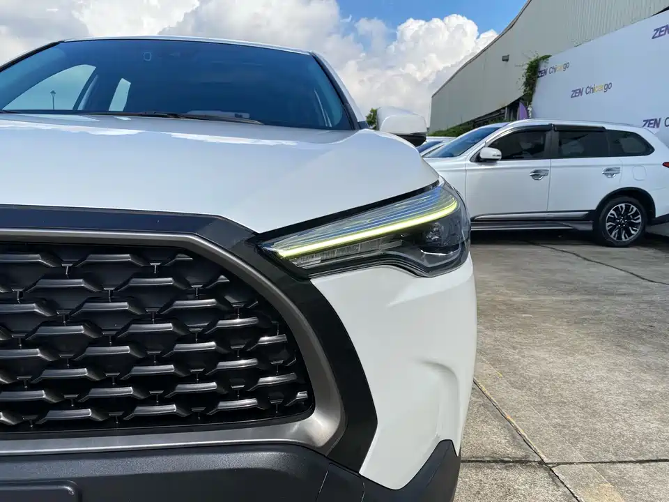 Toyota Corolla Sharp amplifier