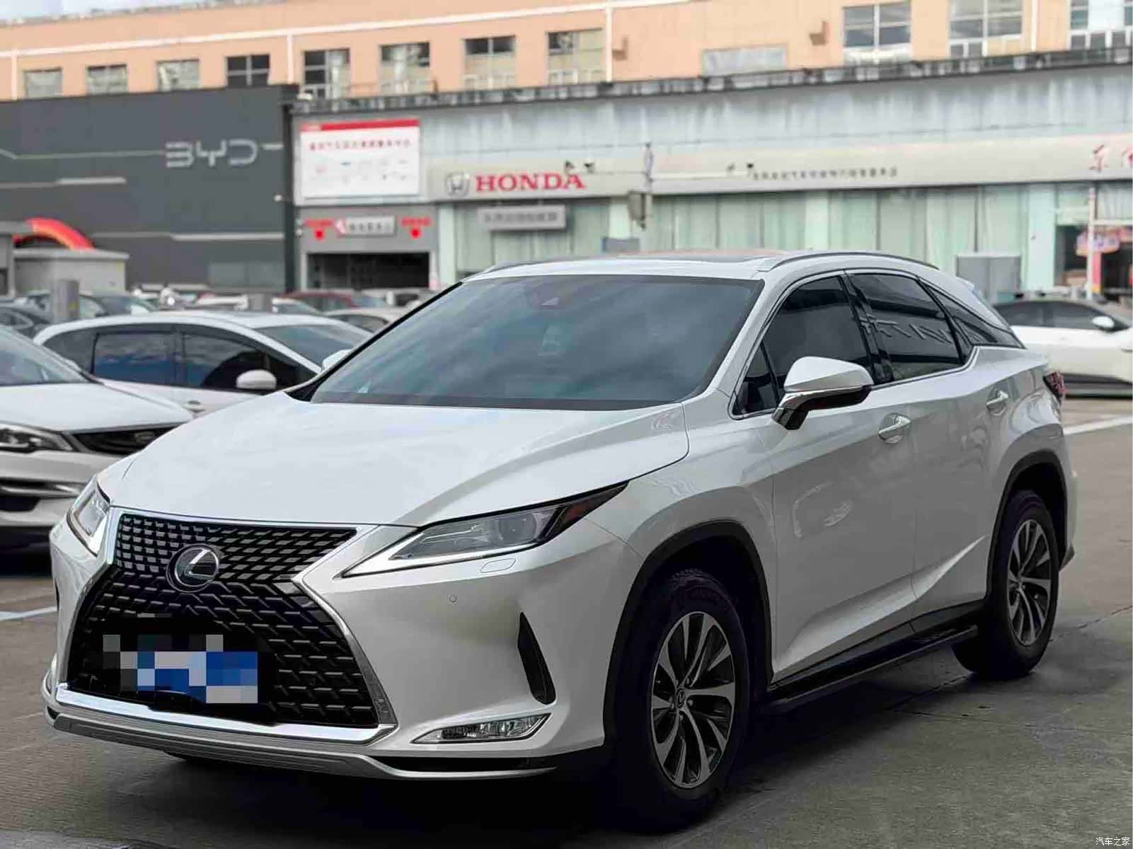 Lexus RX, 2022 3