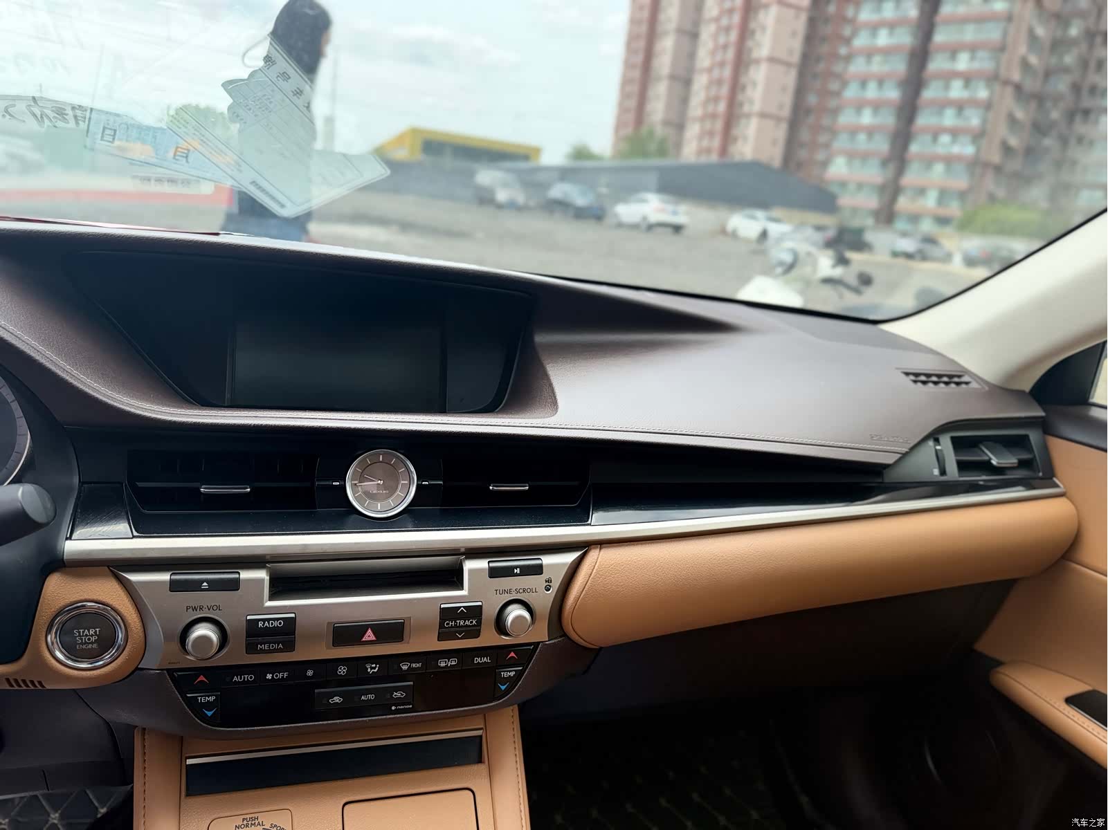 Lexus ES, 2017 15