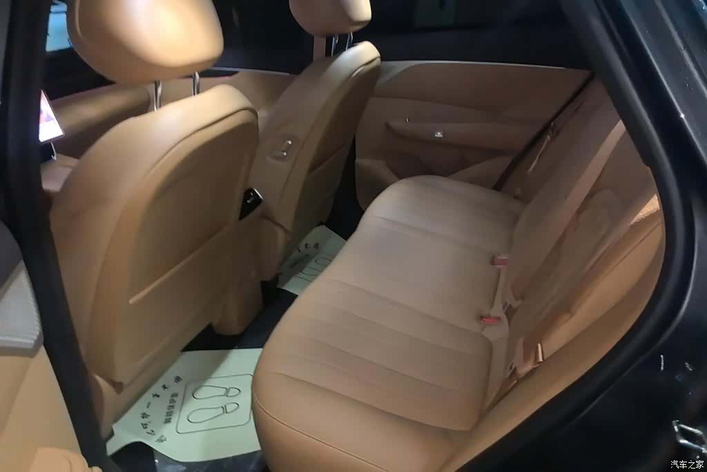 DongFeng L8, 2025 11