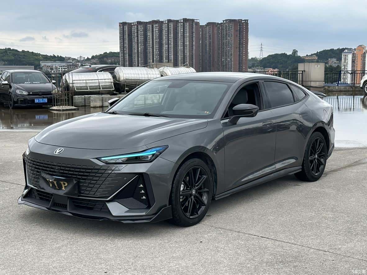 Changan UNI-V, 2022 1