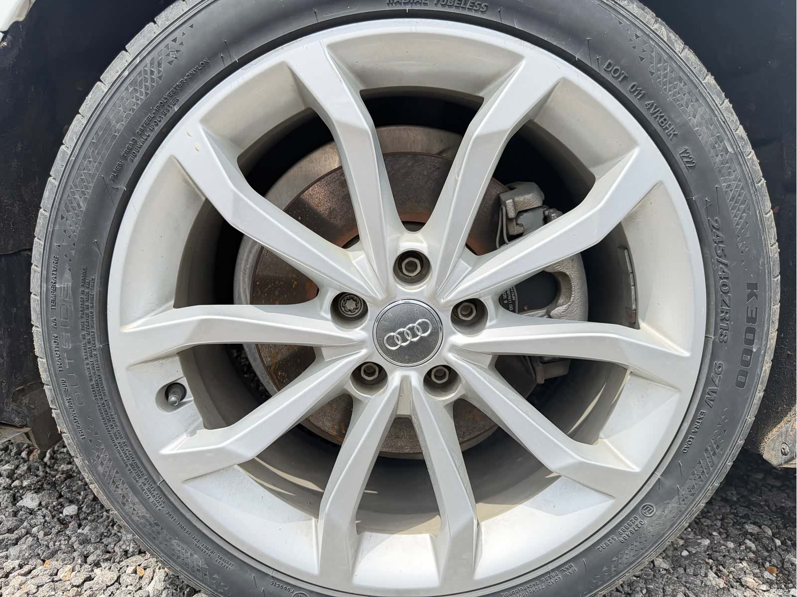 Audi A4L, 2019 12