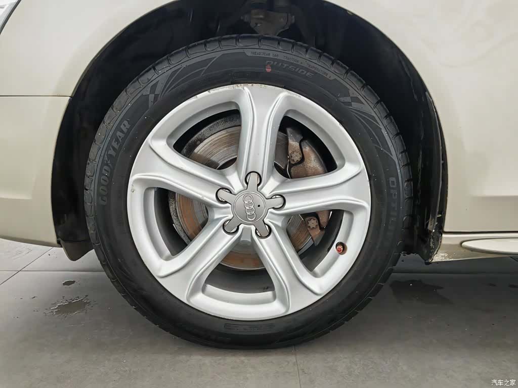 Audi A4L, 2015 17