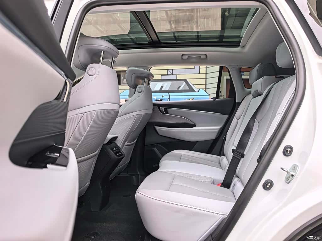Buick E5, 2024 11