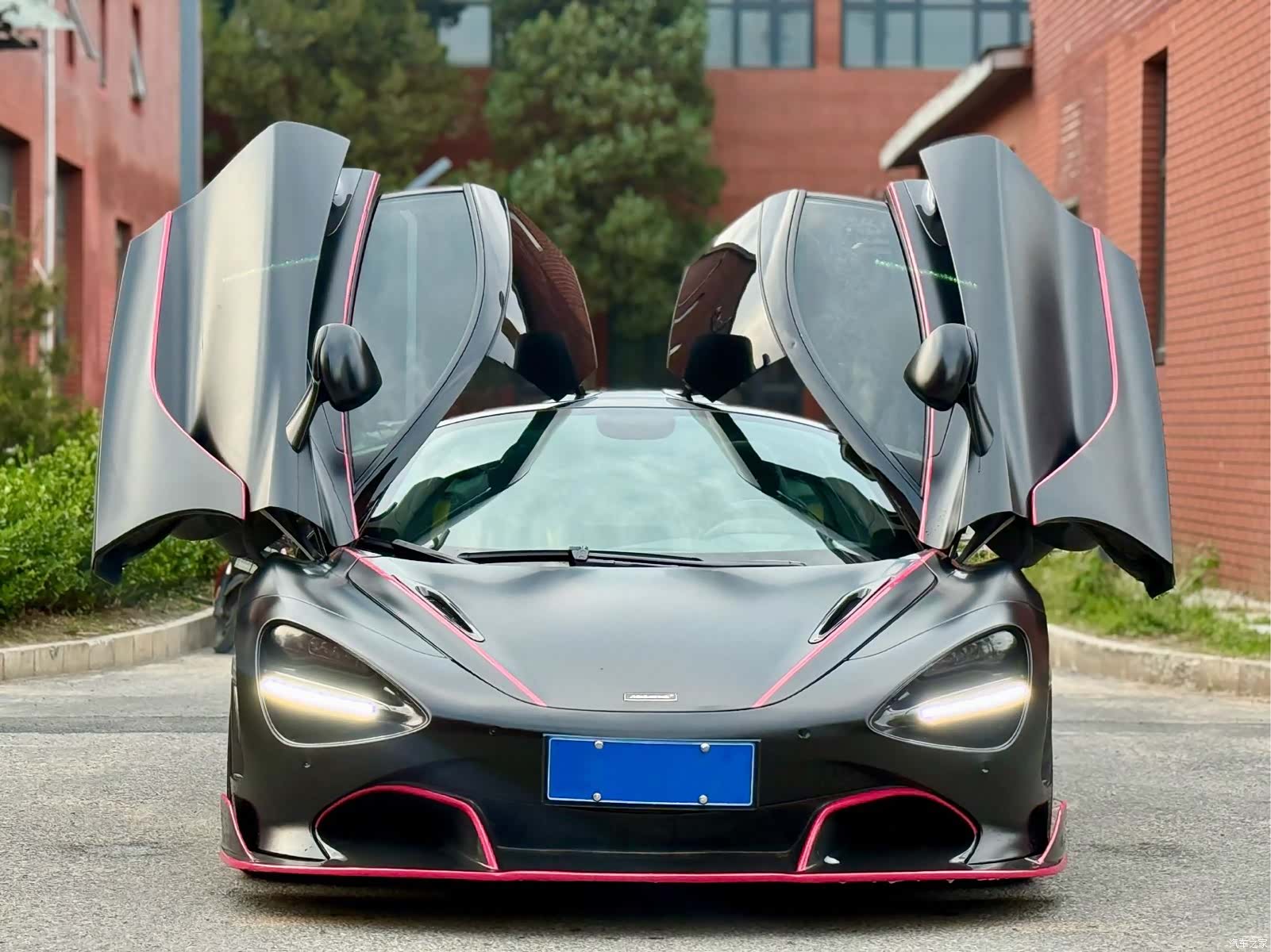 McLaren 720S, 2018 2