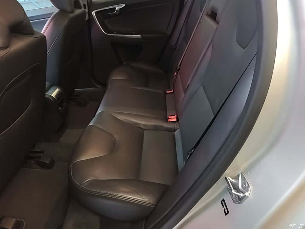 Volvo XC60, 2017 17