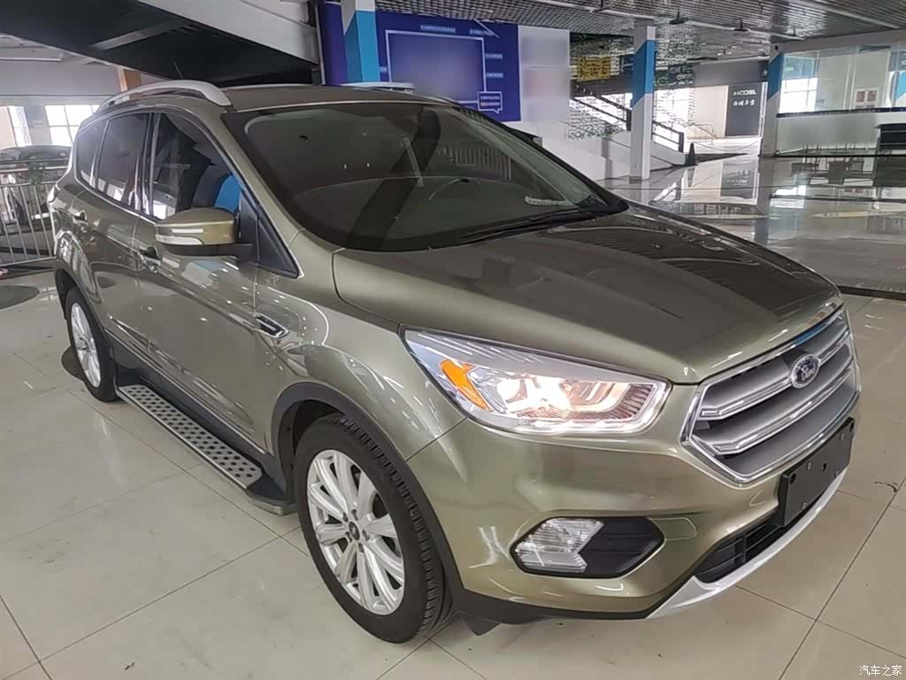 Ford Kuga, 2017 4