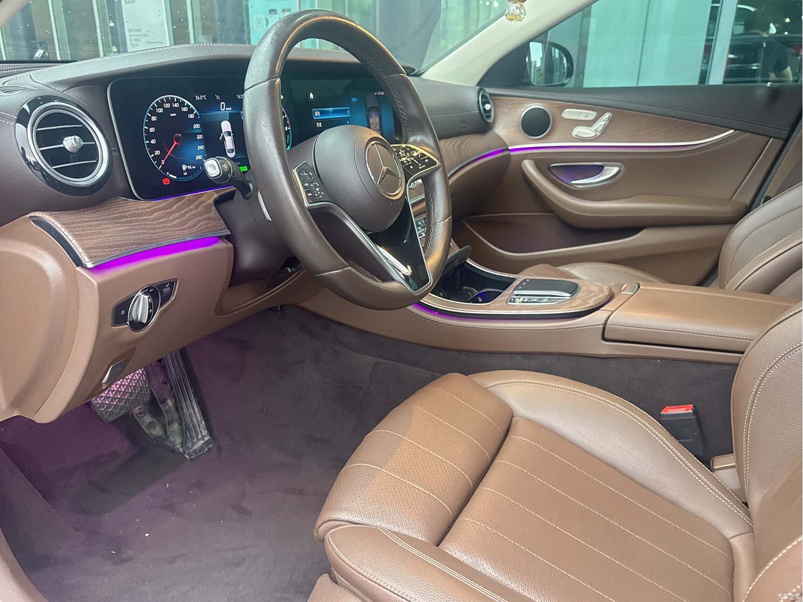 Mercedes-Benz E-Class, 2022 4