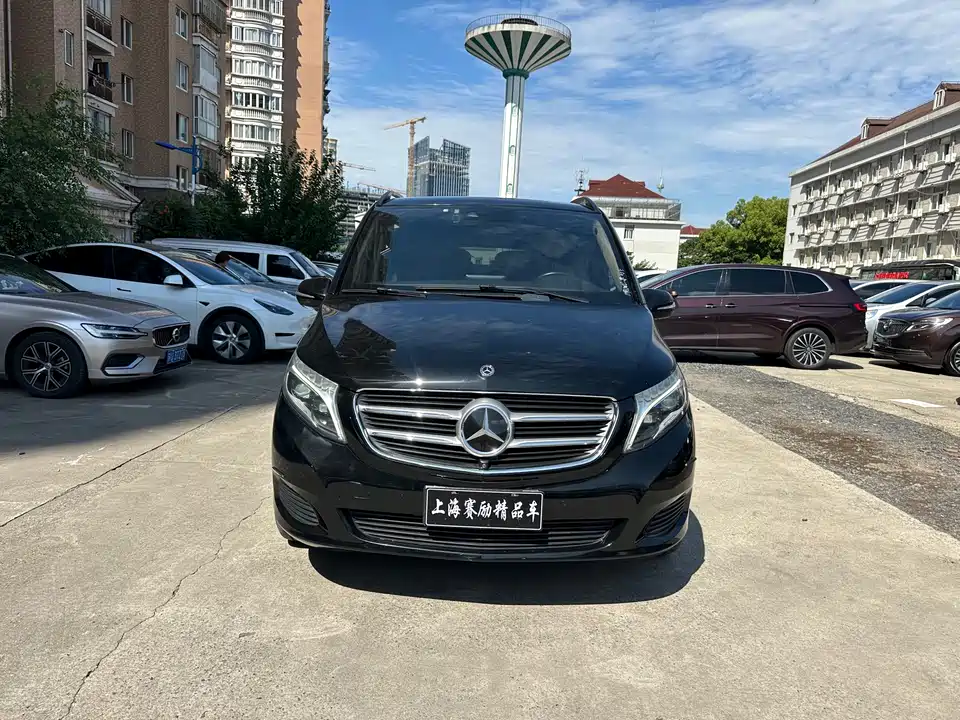 Mercedes-Benz V-class
