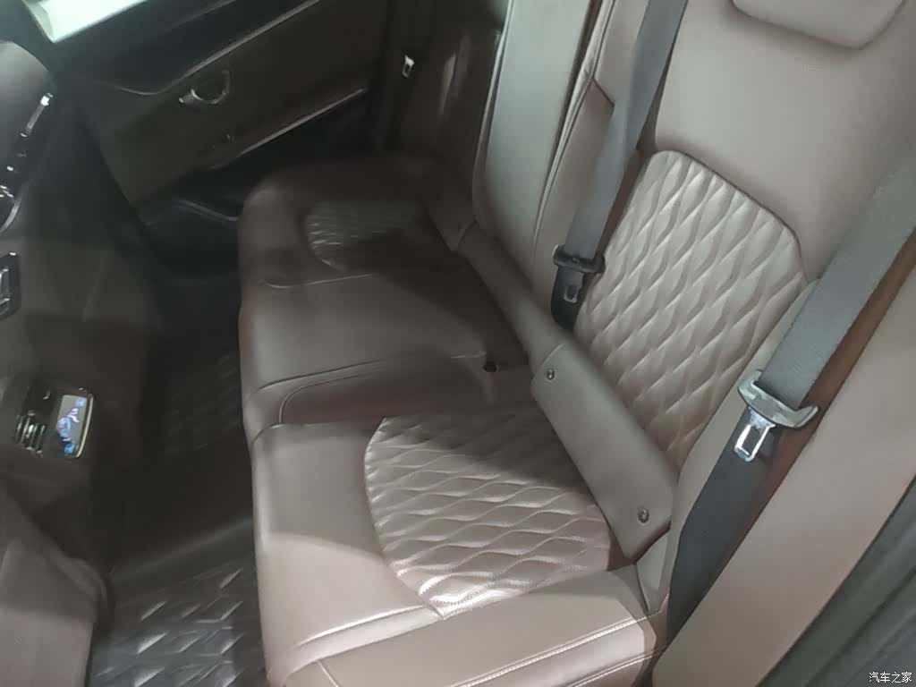 BYD Han, 2022 17
