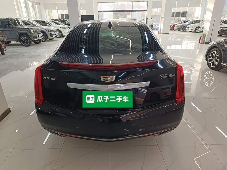 Cadillac XTS