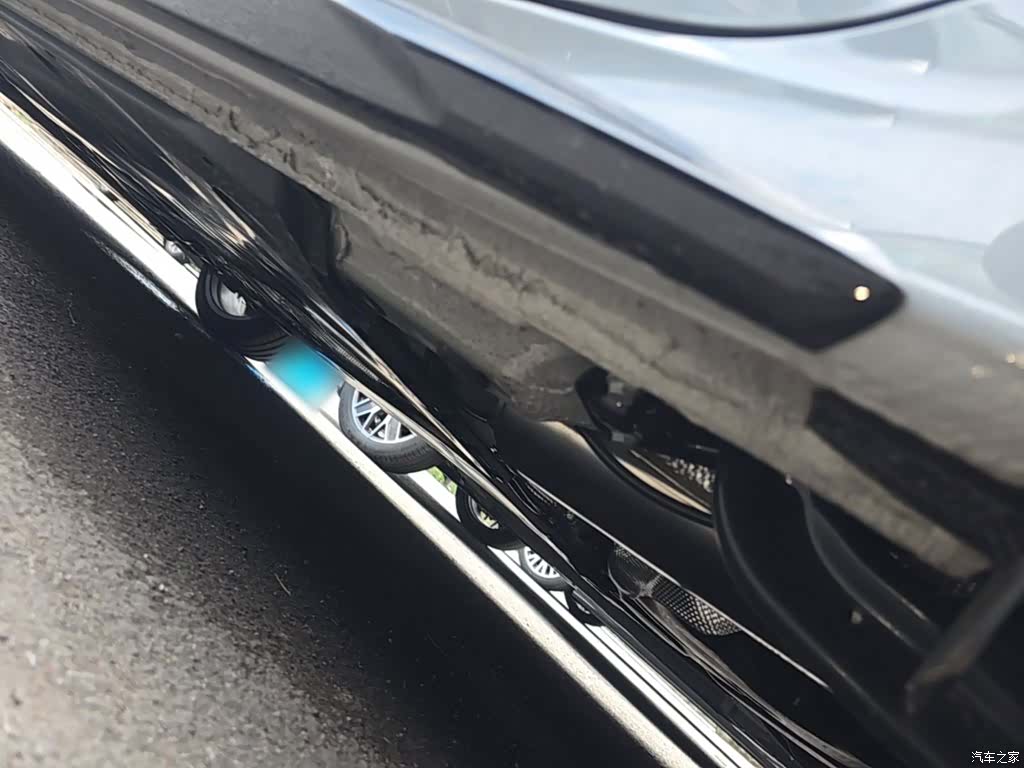 Audi Flying Spur, 2025 6