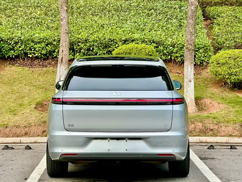 Li Auto Ideal L7