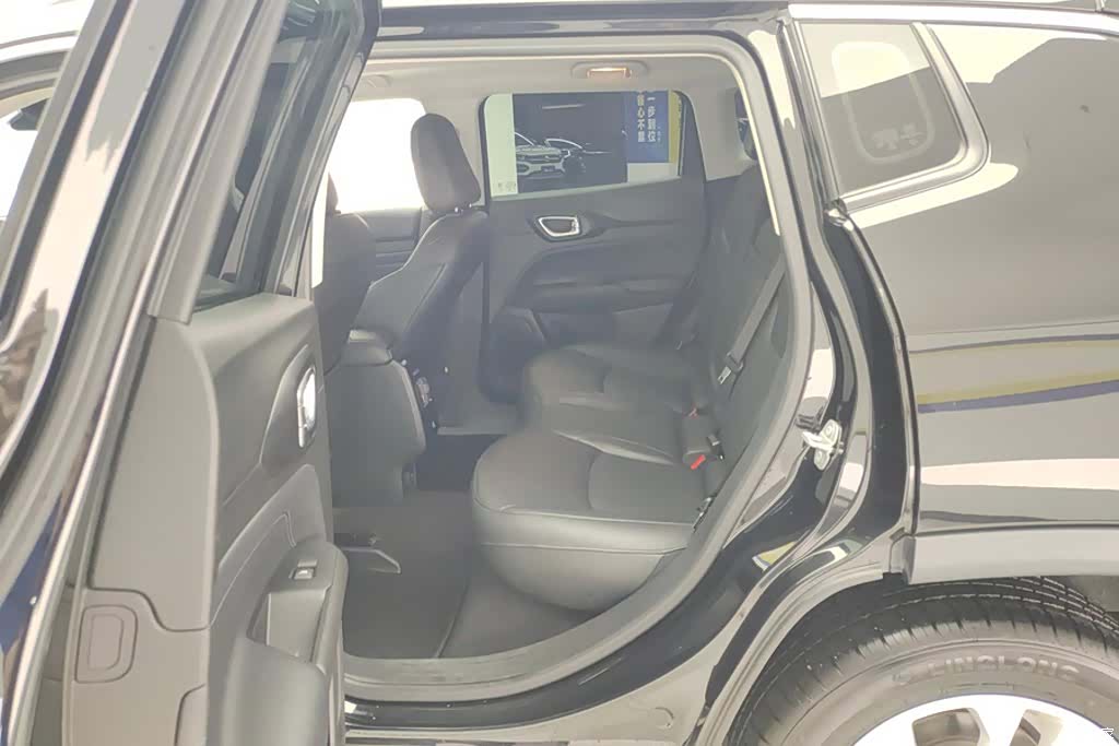 Jeep Compass, 2022 11