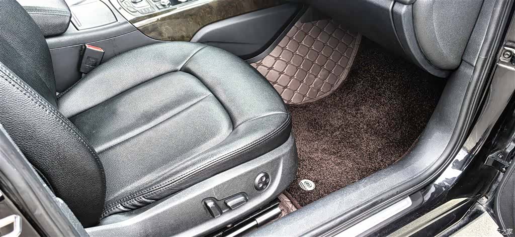 Audi A6L, 2013 13